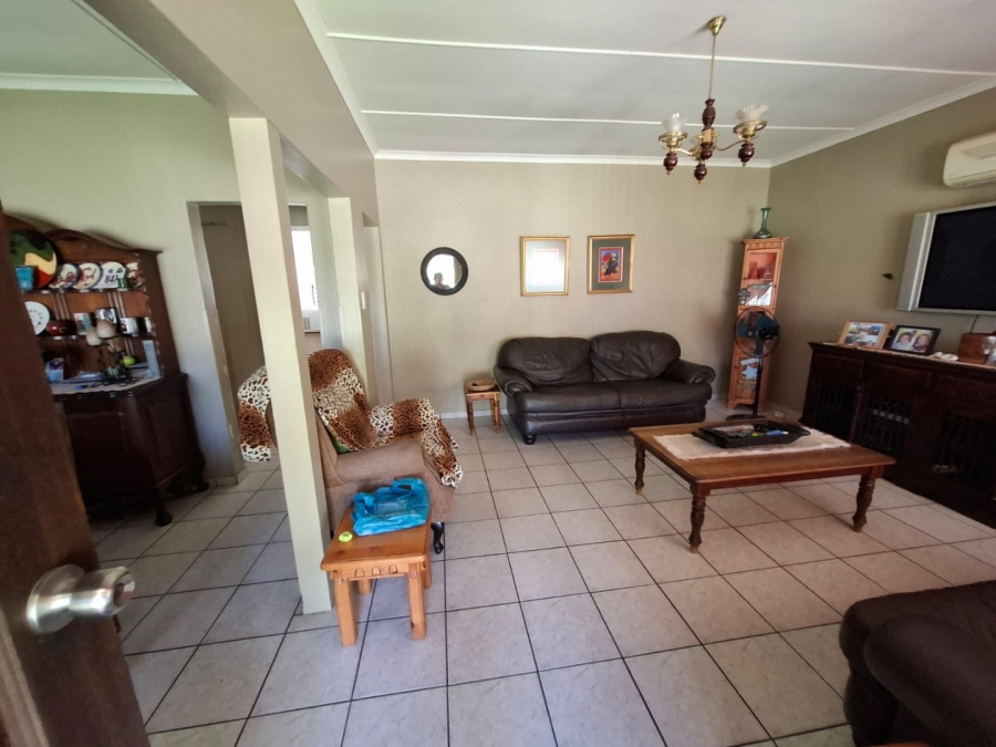 3 Bedroom Property for Sale in Geelhoutpark North West